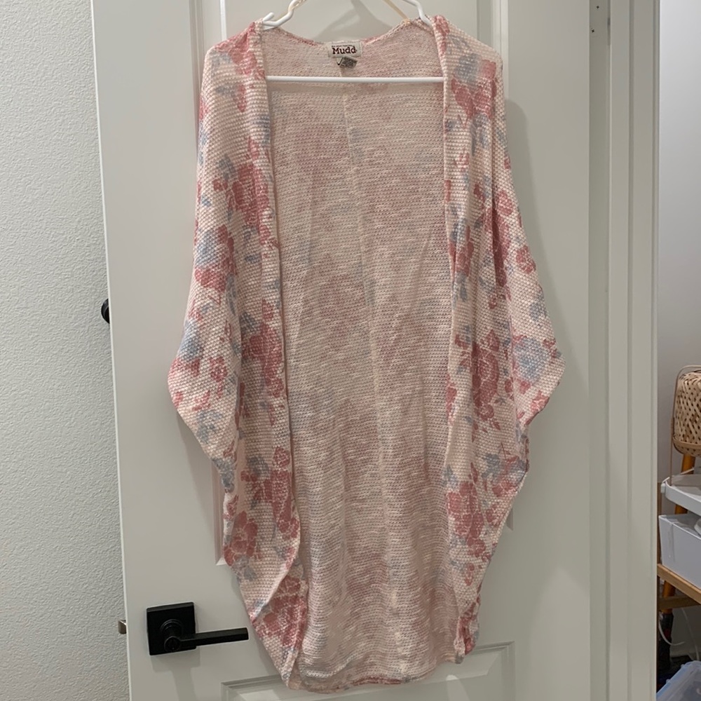 Like new 💖 Desert style 🌵dolman wrap for summer or autumn pink light knit